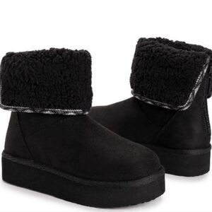 Muk Luks Amelia Boot- Black